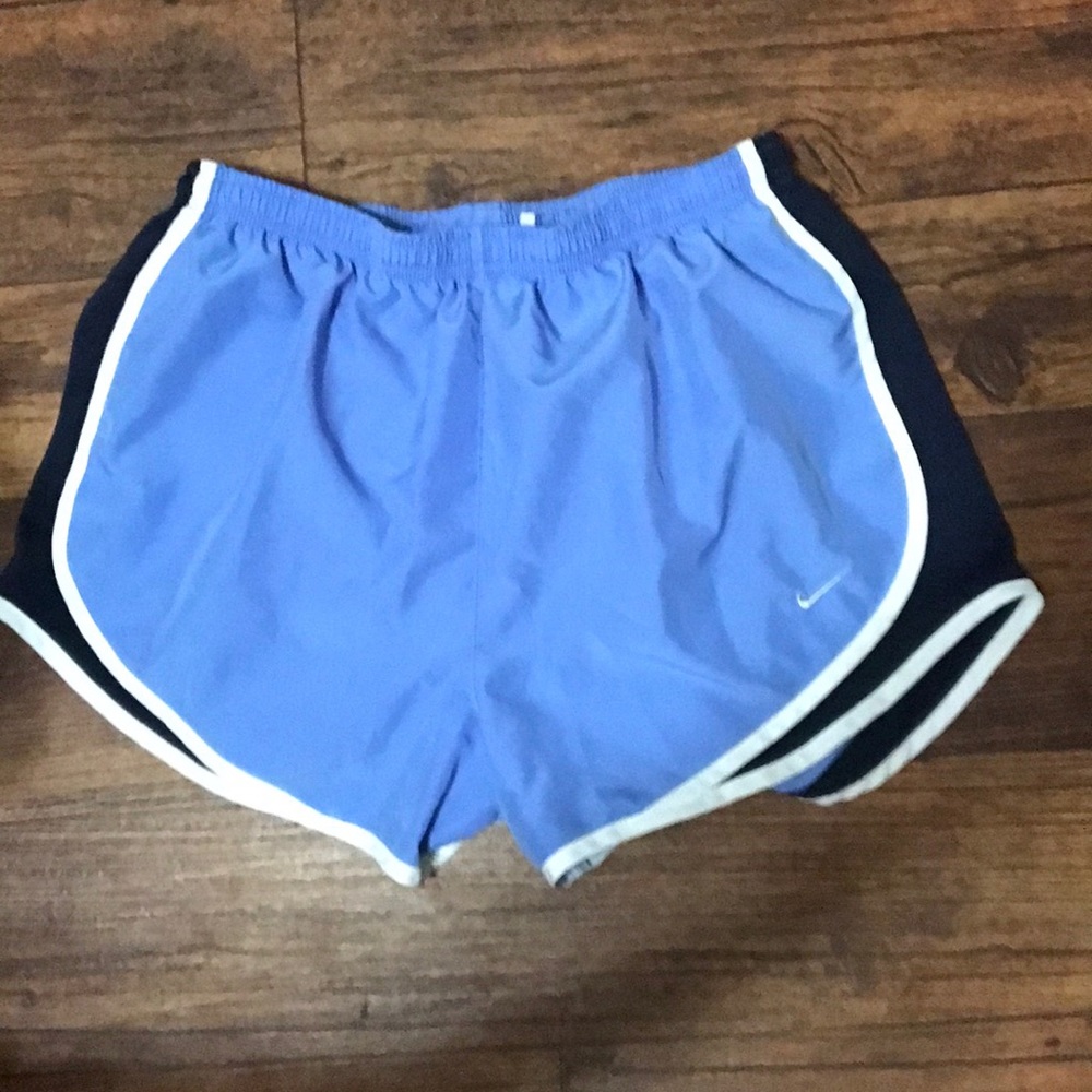 Nike Dri fit shorts - has lining